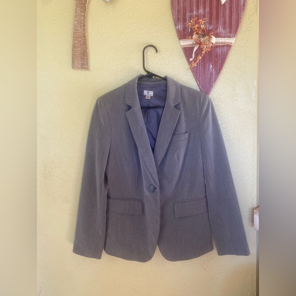Worthington Jackets & Blazers - Gray Pinstripe Blazer by Worthington size 6